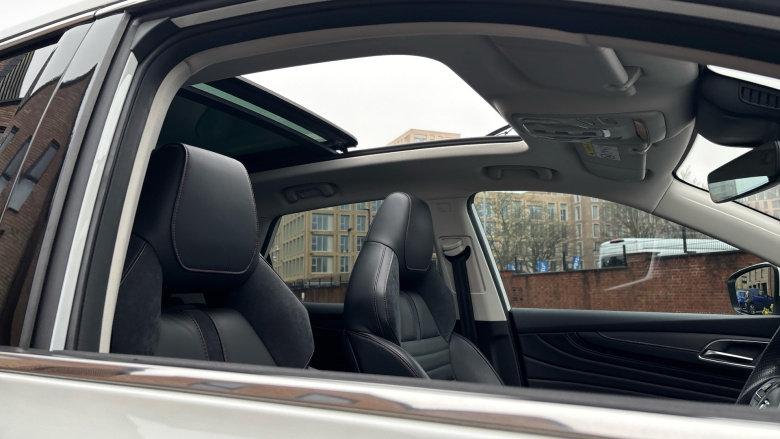 MG Hs 1.5 T-GDI PHEV Exclusive 5dr Auto Hatchback